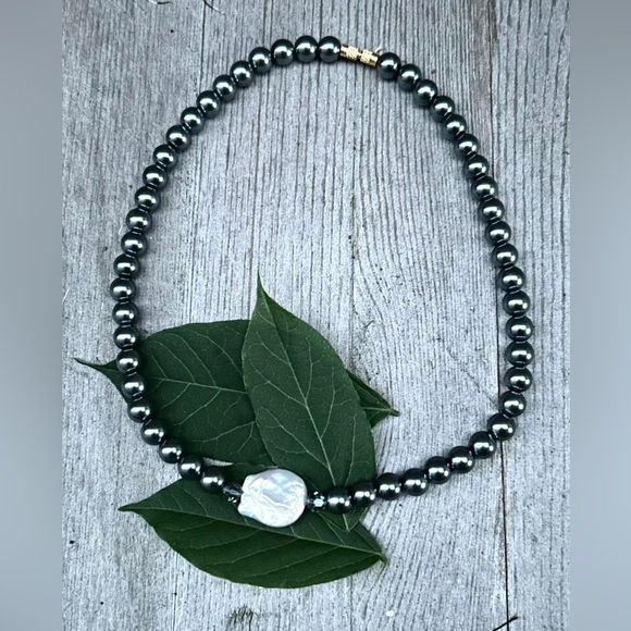 Handmade Glass Black pearl beads with Genuine Baroque Pearl & Swarovski crystal - Picture 3 of 3